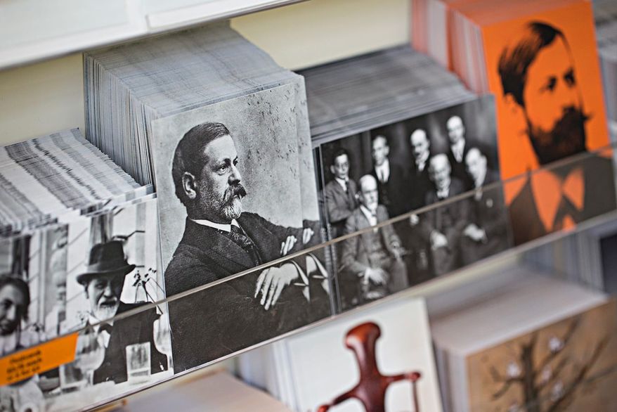 A selection of product photography created for the online shop & social media channels. Shop display