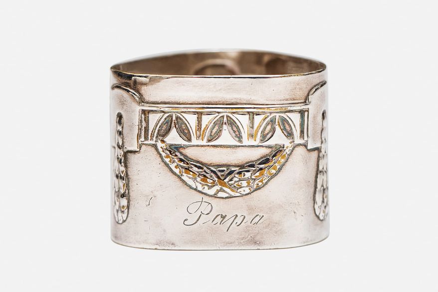 Napkin ring from Sigmund Freud's collection | collection photography |  © Freud Museum London