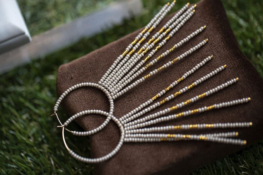 Earrings | product photography | © Dar Leone